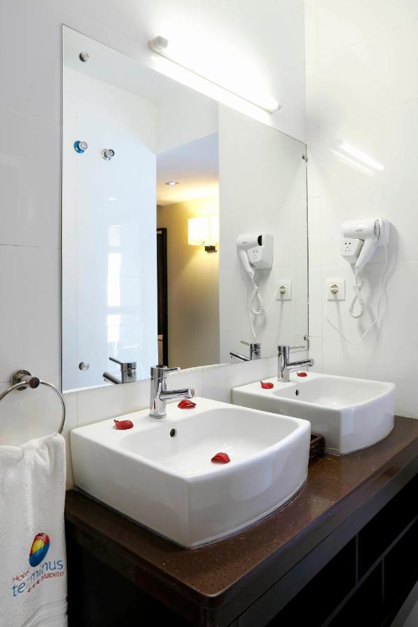 Hotel Terminus Мапуто Екстериор снимка